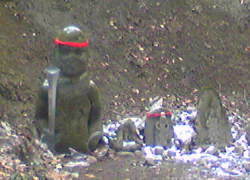 �s�������̐Α�