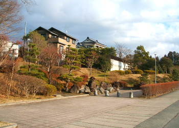 �j�t��������