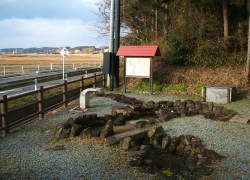 ���R������