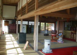 ����{��